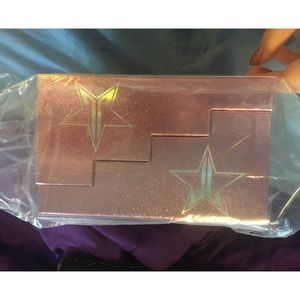 Jeffree Star Pink Glitter Lipstick Display